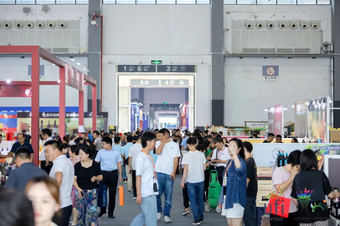 第十五届酒博会｜食尚贵州・爱上黔菜美食市集启幕，酒食共赴黔味盛宴